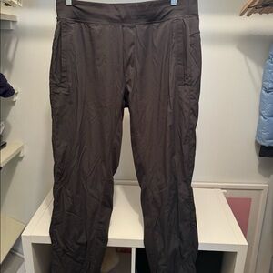 Men’s large, Lululemon athletic leisure pants size large. black